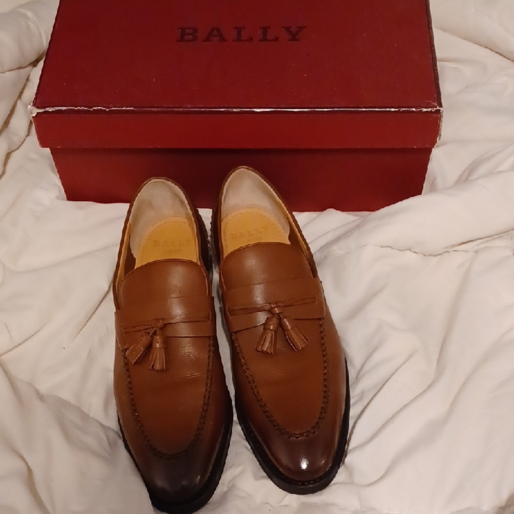 Bally Men's Tan Leather Tassel Loafers